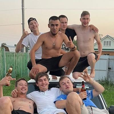 Денис Костин