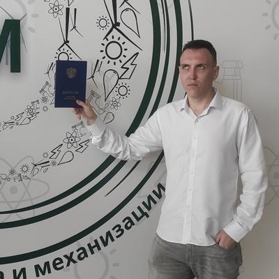 Александр Дарьин